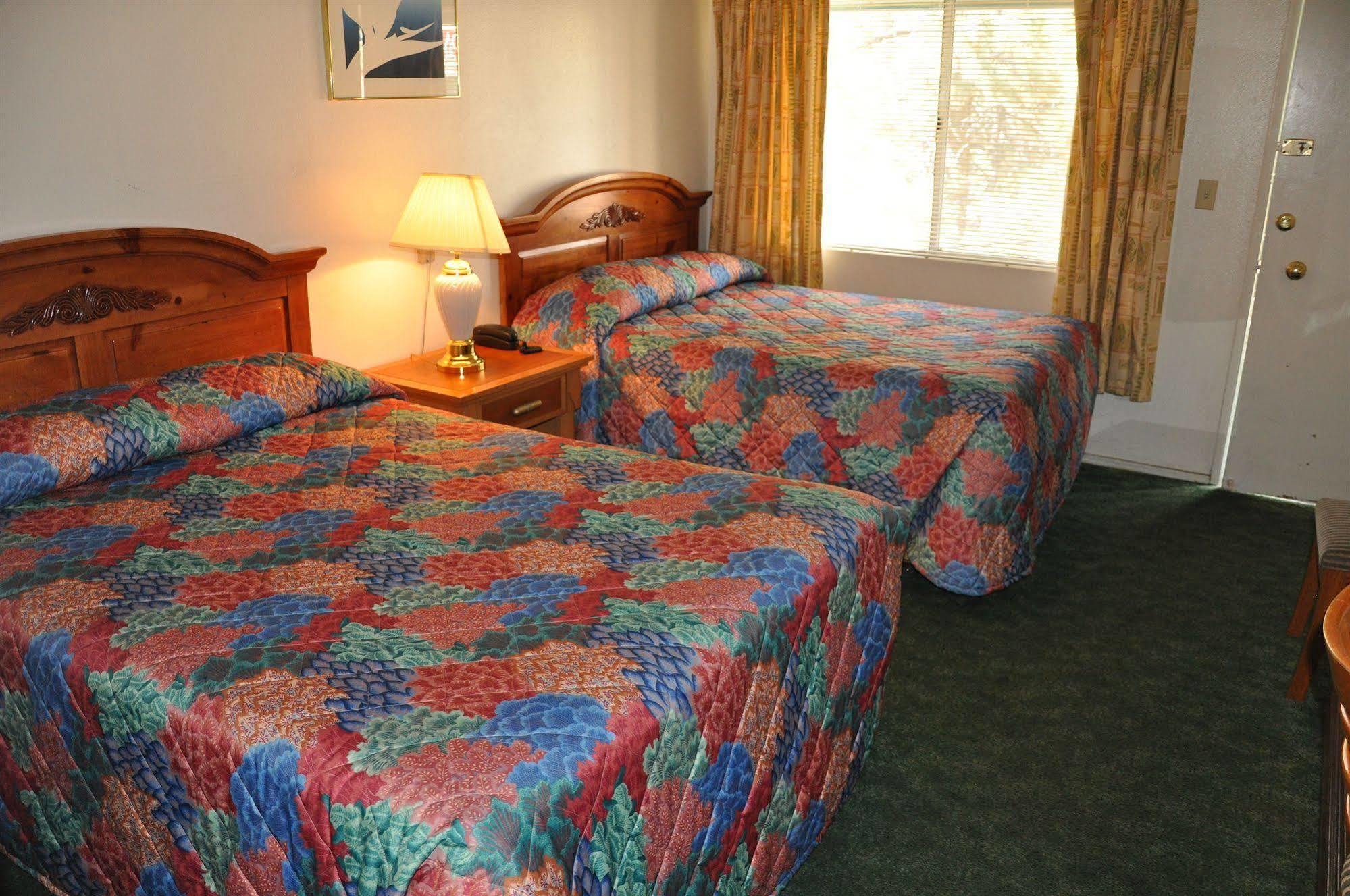 Cedar Inn & Suites South Lake Tahoe Exterior foto