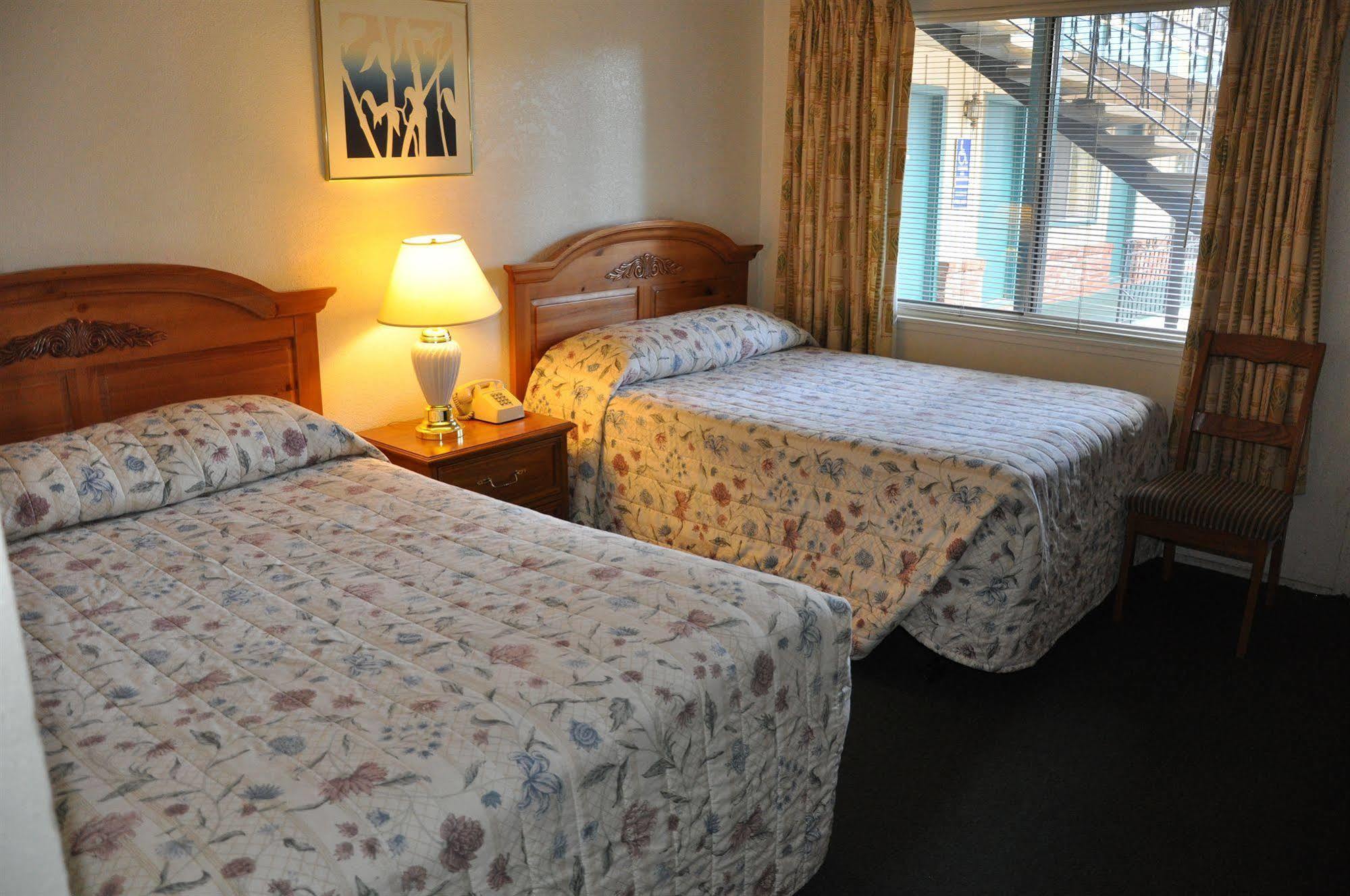 Cedar Inn & Suites South Lake Tahoe Exterior foto
